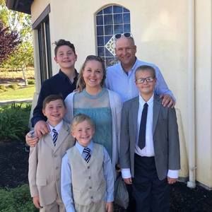 Meet your Posher, Claire